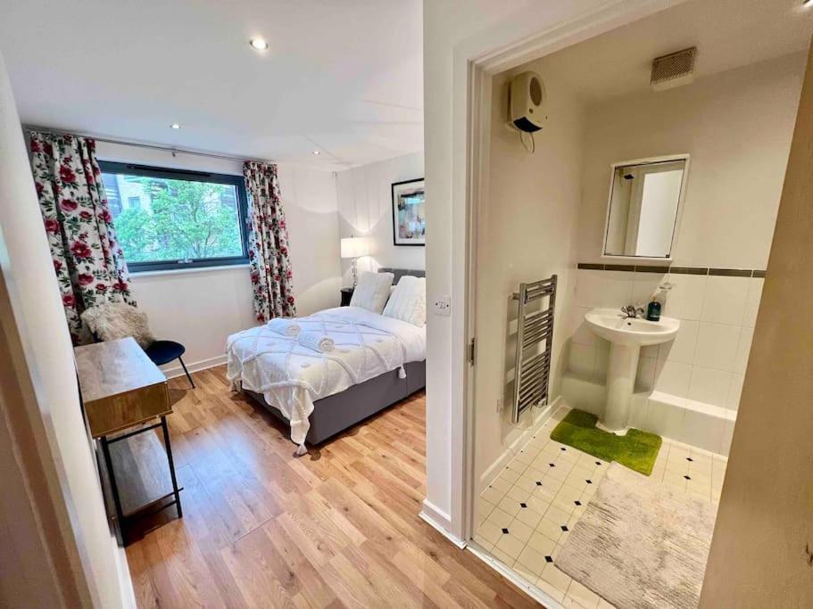 Brownberry Tree Serviced Apartment Cambridge  Bagian luar foto